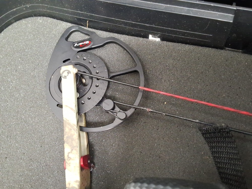 Bowtech Fuel Left Hand adjustable poundage compound bow- NEEDS STRUNG FRAME ONLY