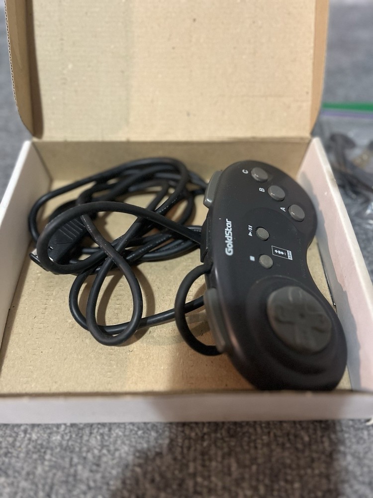 Goldstar Control Pad Model GPA111M Untested