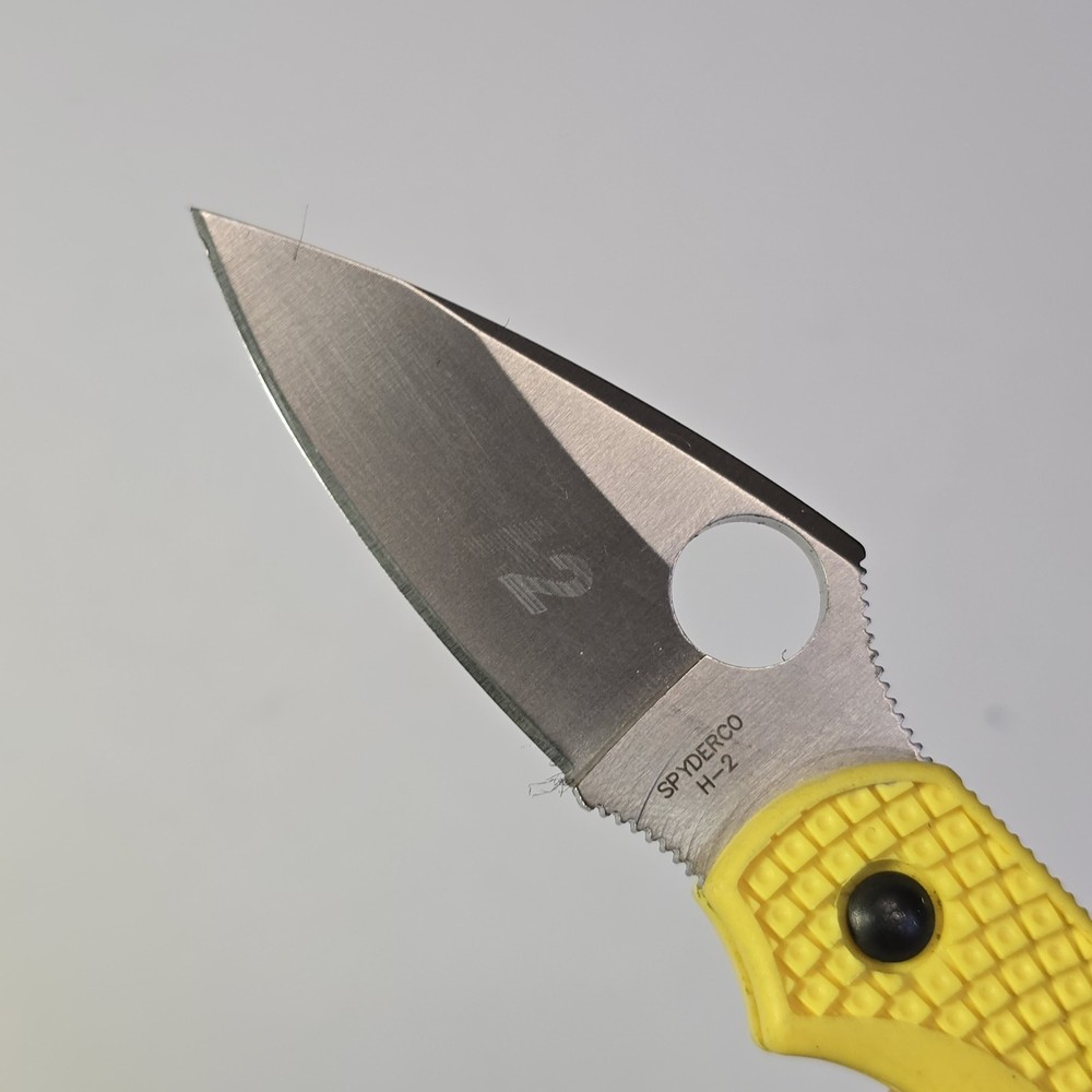 SPYDERCO DRAGONFLY PLAIN EDGE H2 STEEL, YELLOW