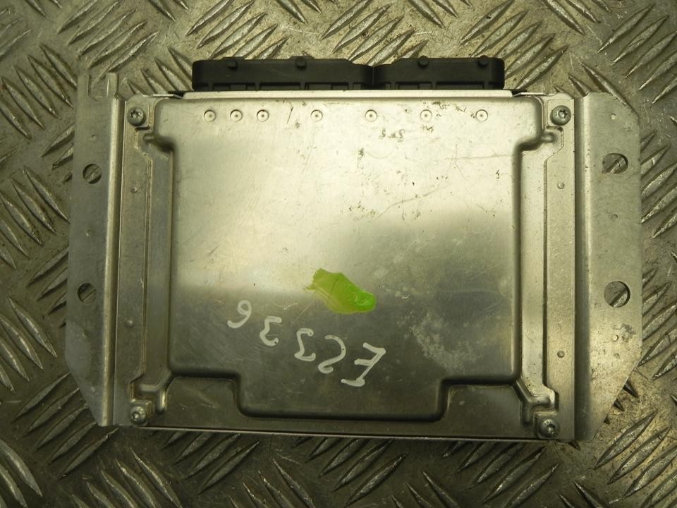 2005 Hyundai H-1 Box Engine ECU 391004A100