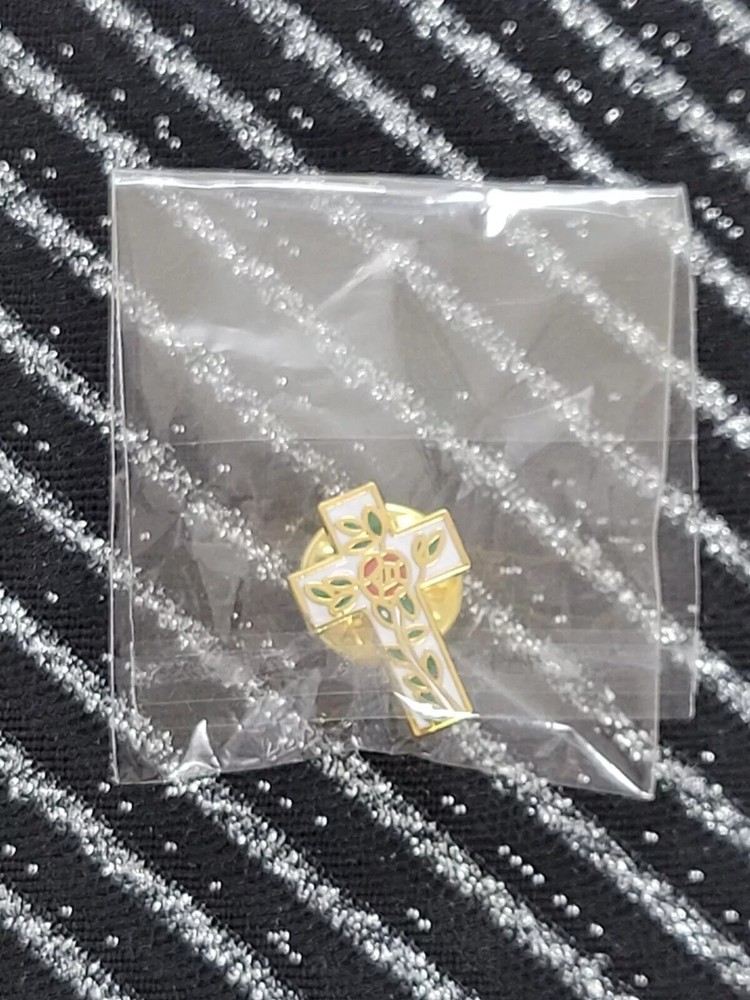 Masonic Scottish Rite Rose Croix Cross Lapel Pin