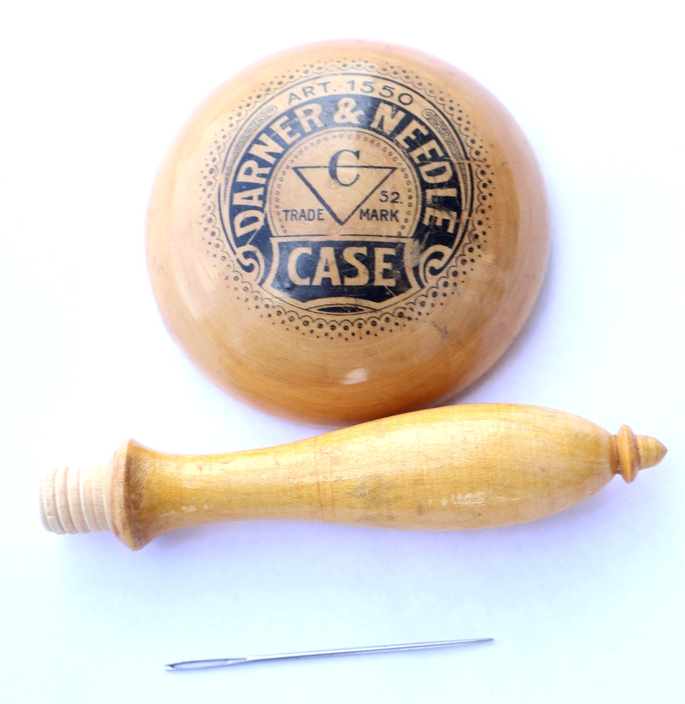Case No. 52 Darner & Needle Darning Egg / ART. 1550 / Mountain Top Tools