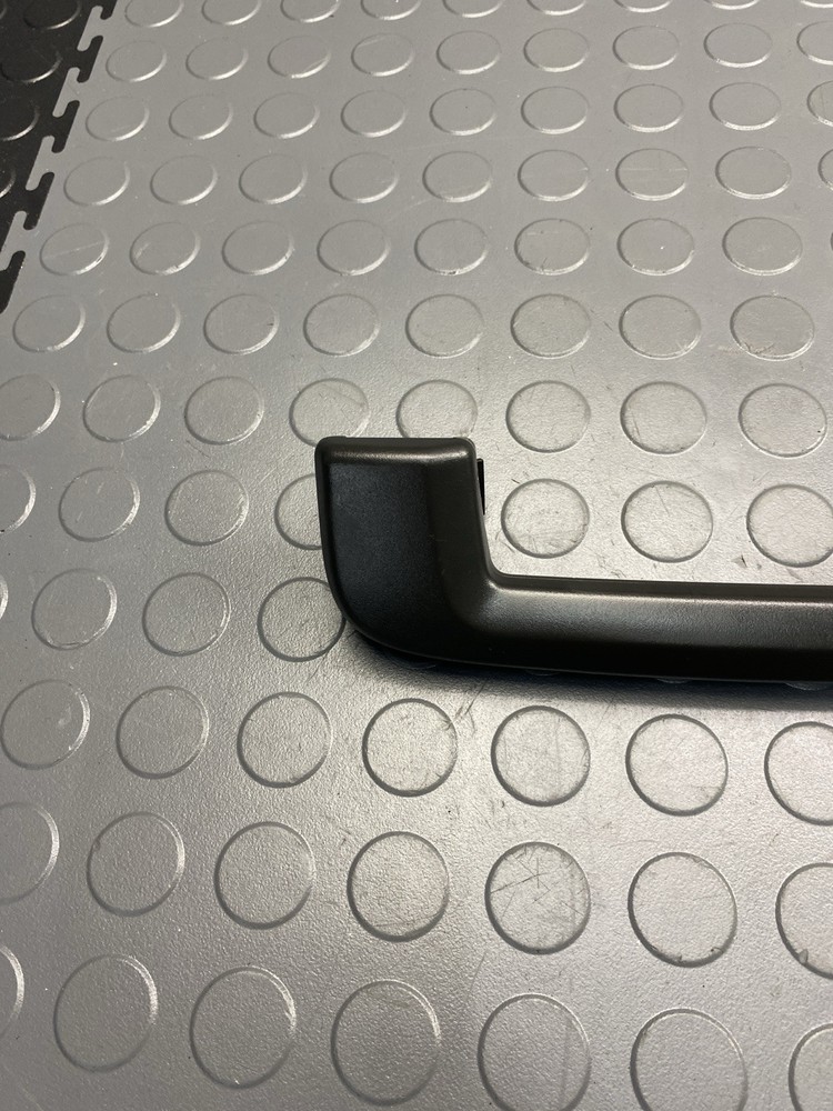 2015-2018 VOLVO V60 RIGHT FRONT PASSENGER OVERHEAD GRAB PULL HANDLE OEM