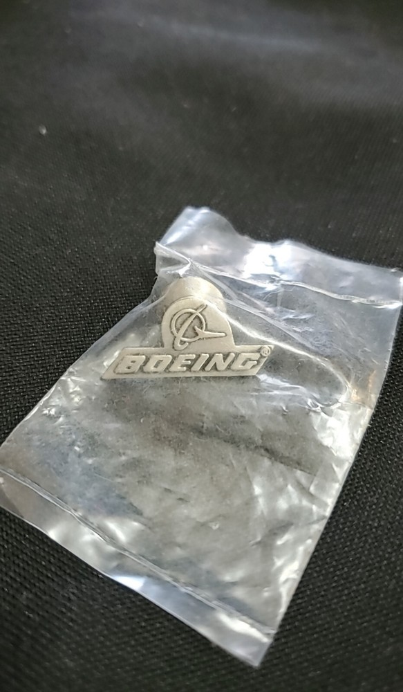 Boeing pin new in Bag