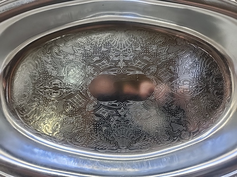 Small Silver Colored Platter [109]