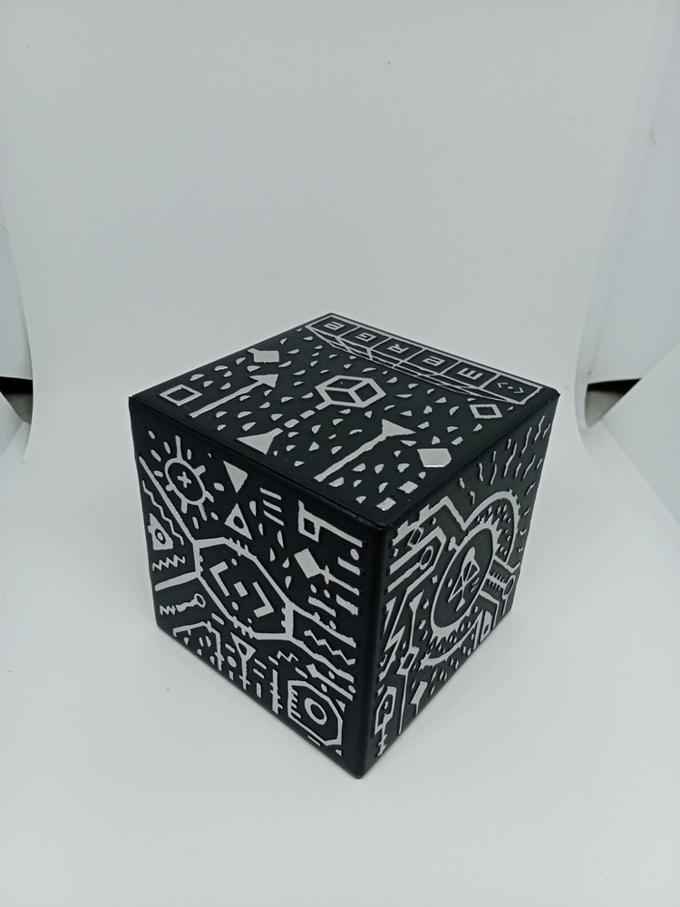 Magic Merge Cube Hold Holograms Virtual Reality VR Mobile Games IOS Android