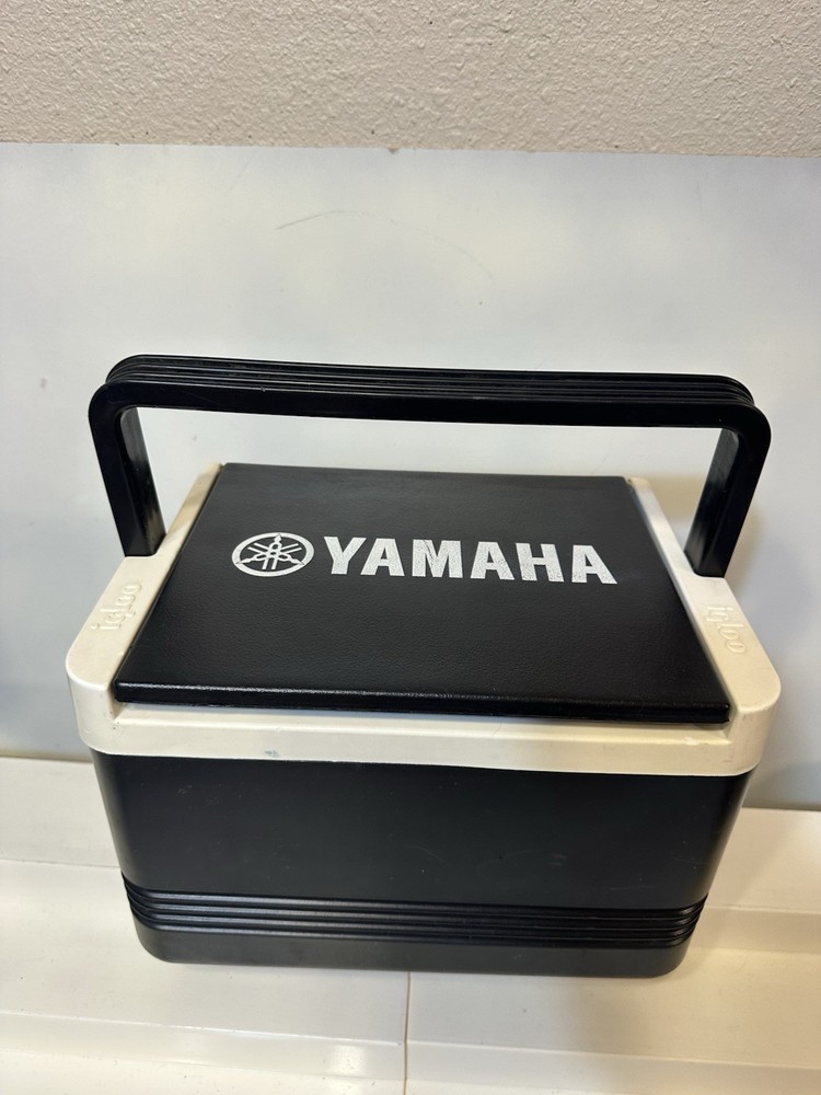 Yamaha Igloo Mini Cooler Black Promo