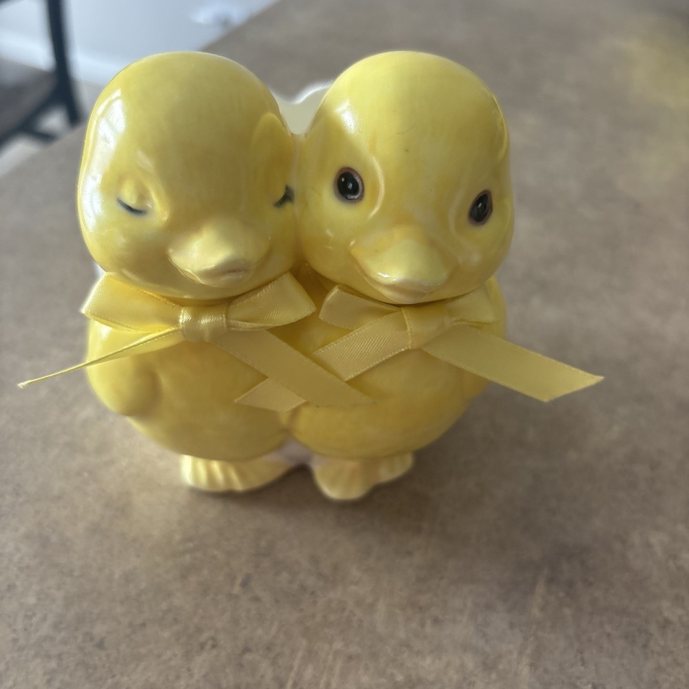 Dept 56 Easter Chick Yellow White Medium Bowl Candy Dish Ceramic Bows Ribbon