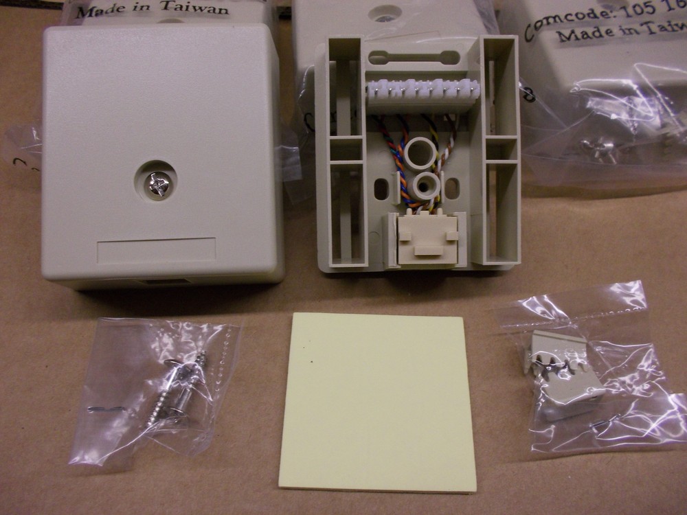 Lot of 40 103A -246 RJ45 Surface Mount Jacks, Ivory, comcode: 105164818