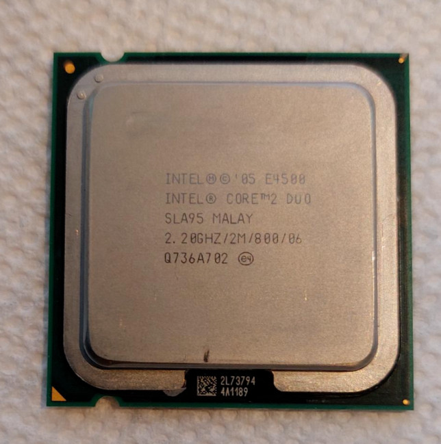 Intel Core 2 Duo E4500 | 2.2GHz 2Mb LGA 775 SLA95 CPU Processor