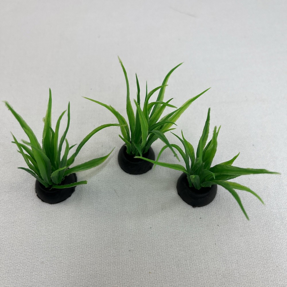 3 PC Xunyee Plastic Aquarium Plants
