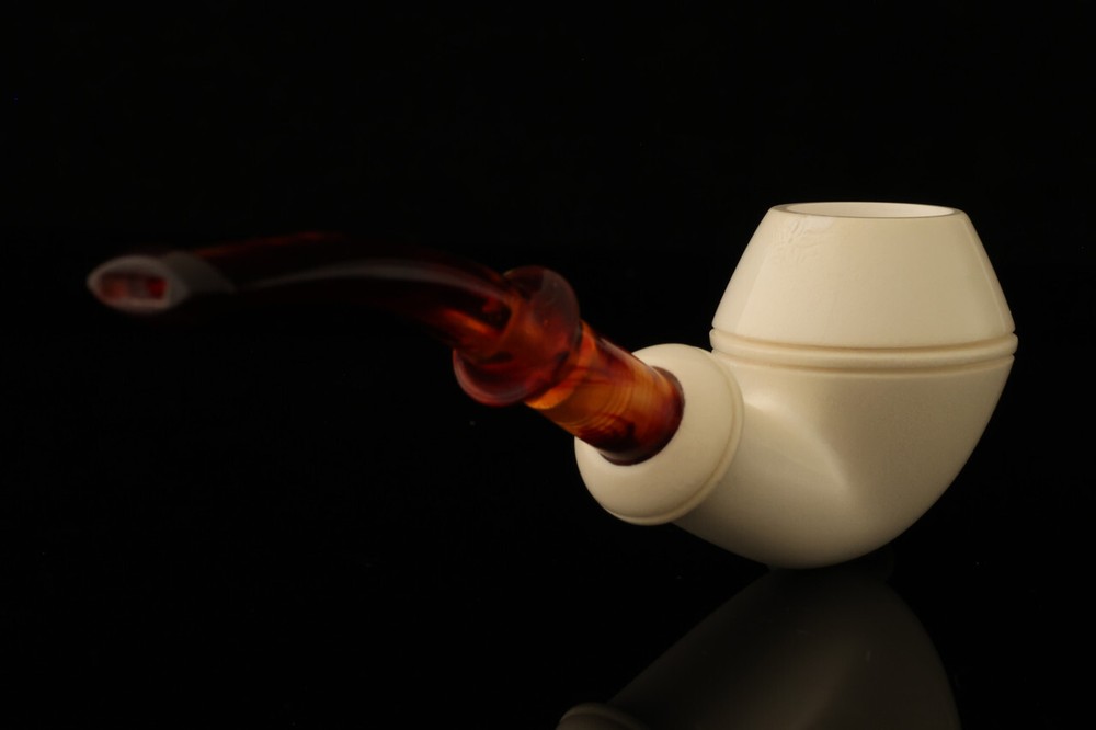 Rhodesian Block Meerschaum Pipe with fitted case 14606