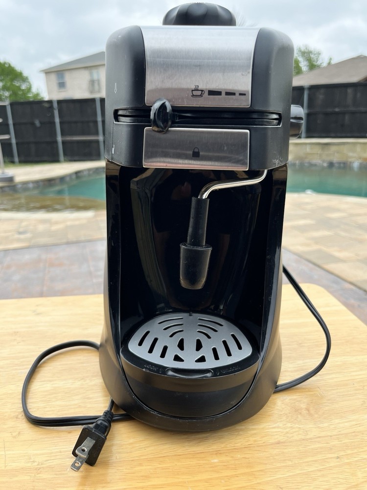 Capresso 4-Cup Cappuccino Machine Model 304.01. Works Great - Missing Piece