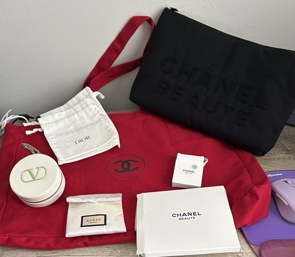 Gift With Purchase GWP Bundle 7 Piece Bundle Set Dior Valentino