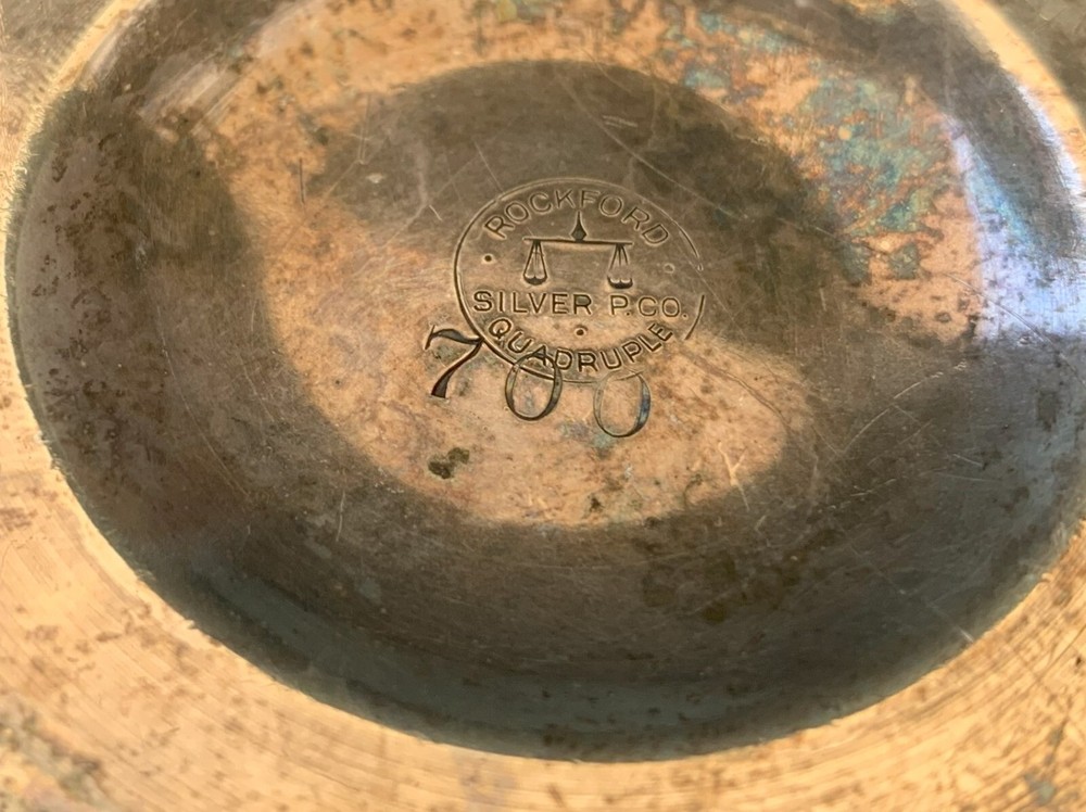 ROCKFORD SILVERPLATE CO. CREAMER