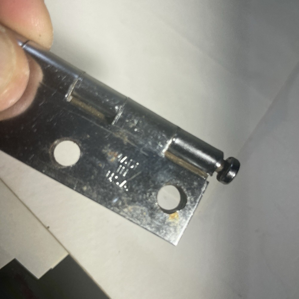 7 Vintage lightweight door hinge hardware