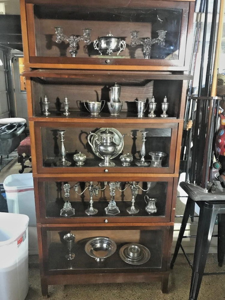 .ANTIQUE GLOBE WERNICKE 5 STACK SECTIONAL MAHOGANY BARRISTER BOOKCASE.