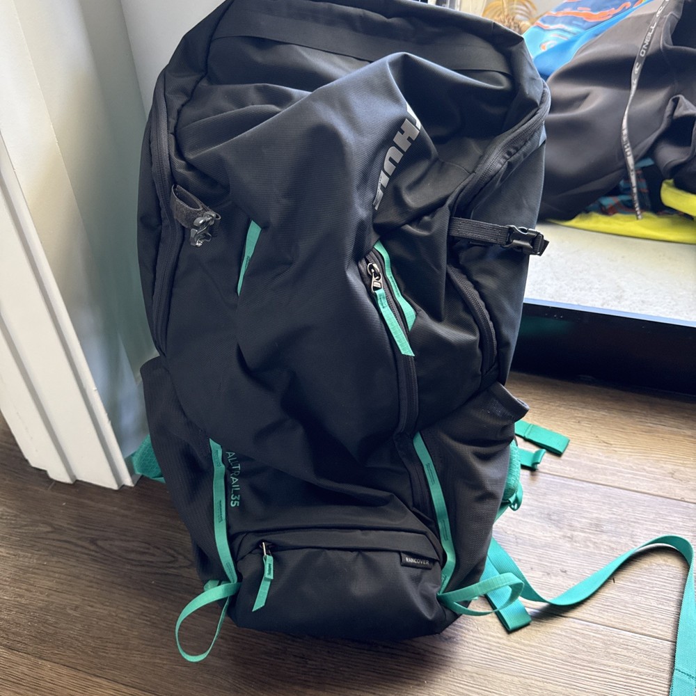 Thule AllTrail 35 Purple Women's Backpack  NWT
