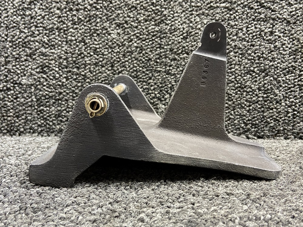 12321-002 Cirrus SR22 Rudder Pedal
