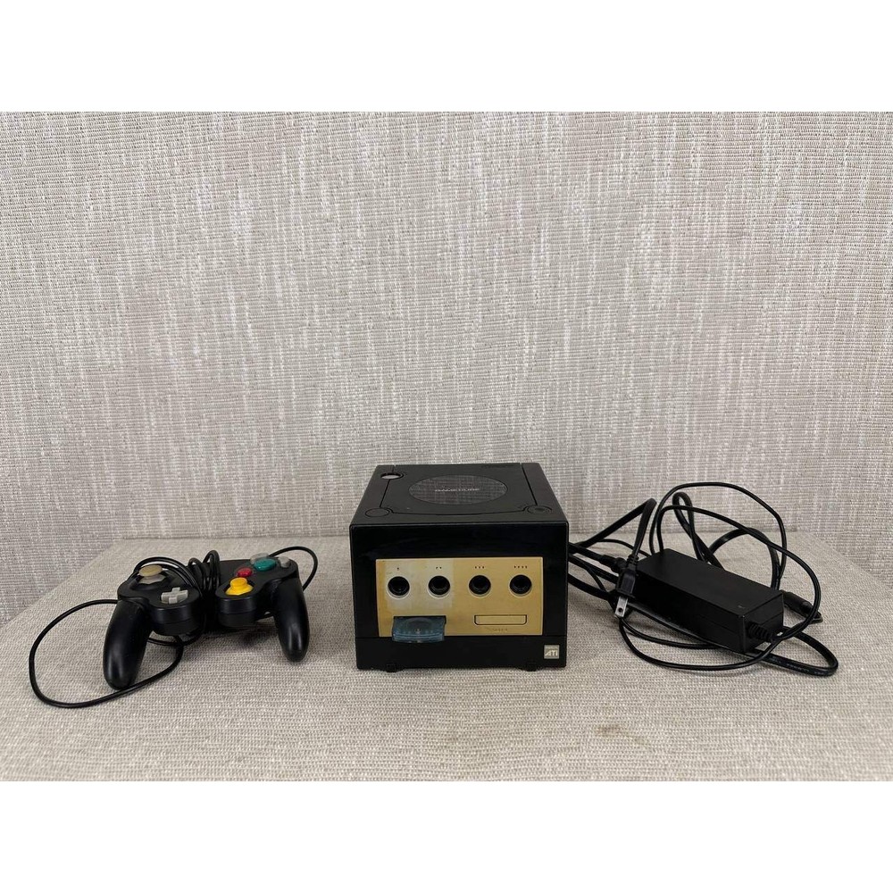 Nintendo GameCube DOL-001 Jet Black Console Bundle with Controller & Power 17-2