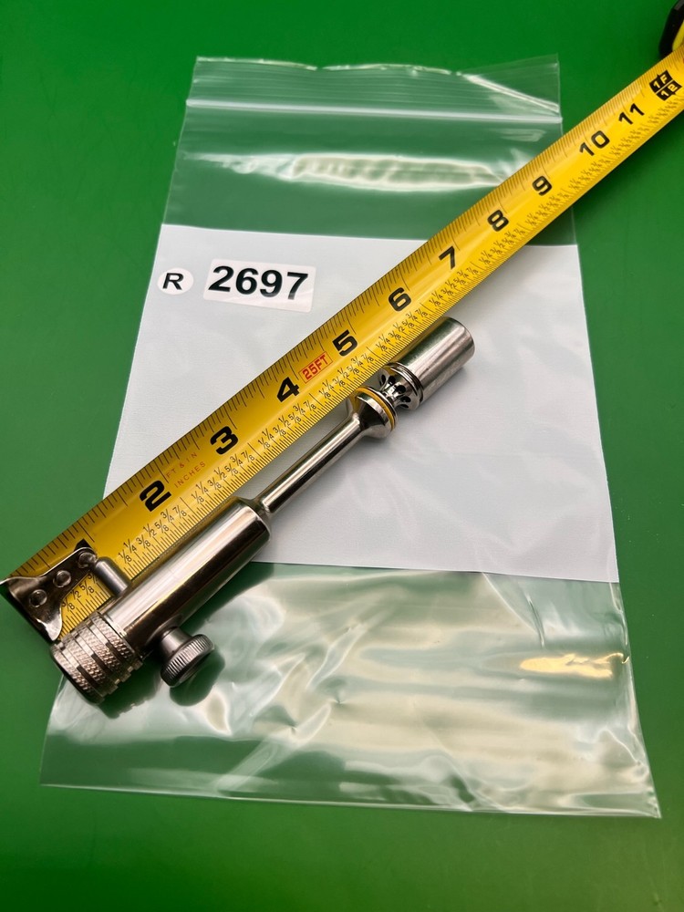 Autococker Bolt