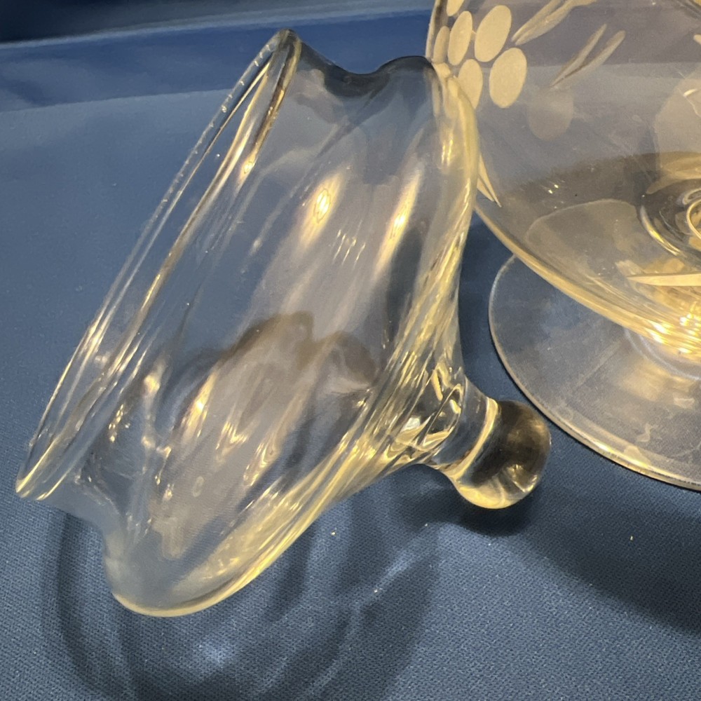 Vintage Leaf & Grape Pattern Etched Candy Dish With Lid 7.5”