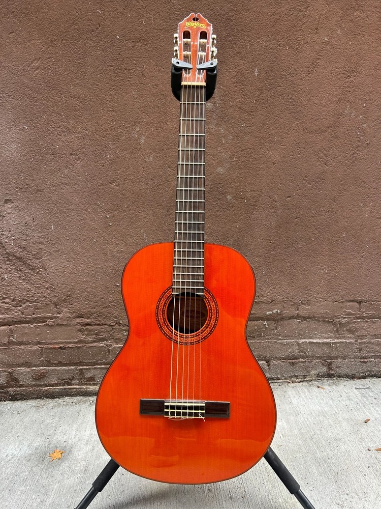 Washburn C5 Classical Guitar