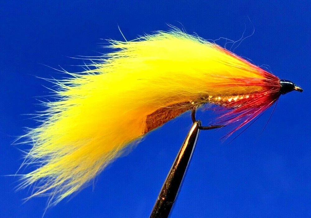 One dozen (12) Yellow Zonker Size 8 (255)