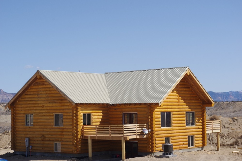 LARGE -5,000 sq.ft  LOG CABIN HOME shell kit 12in logs