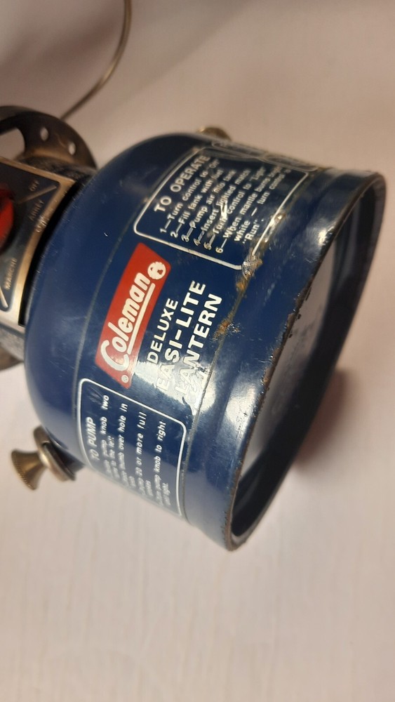 Vintage 1974 Coleman Deluxe Easi-Lite Model 321 Untested