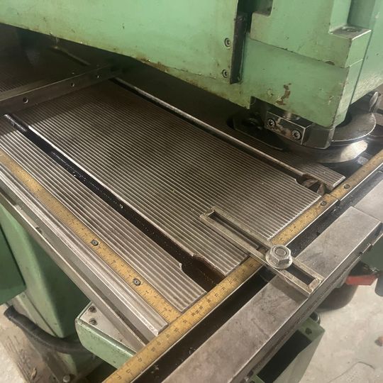 Trumpf 25 ton hydrolic punch press