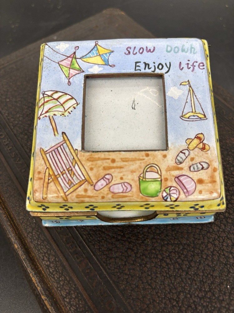 Rare Empress Arts 2004 Metal Enamel Post It Notes Dispenser Picture Frame EUC