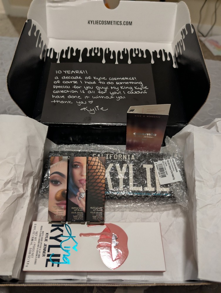 Kylie Cosmetics King Kylie Bundle 2026