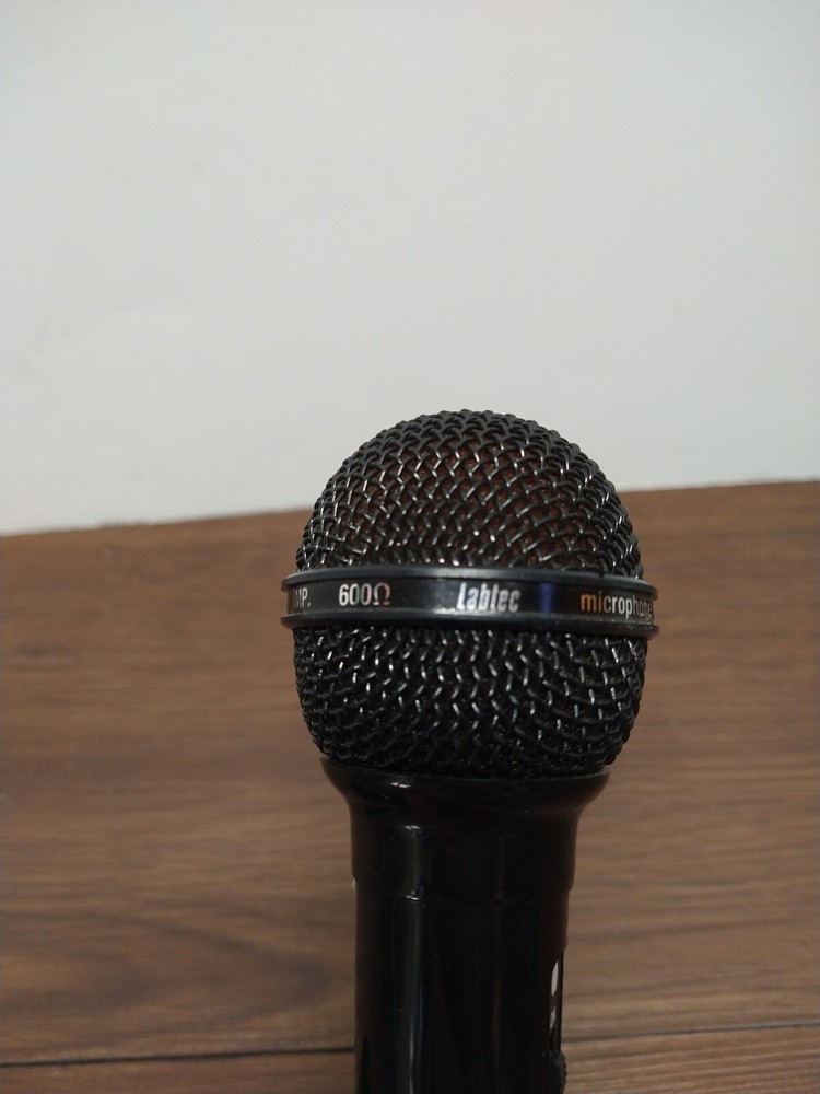 Microphone Labtec AM-22 Plastic Microphone Classic with Cable Untested