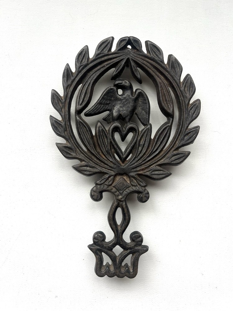 Wilton Cast Iron Trivet Eagle On Heart Footed