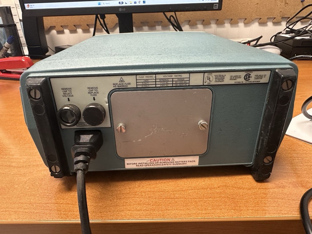 Tektronix 1503B Metallic TDR Cable Tester - Read full description