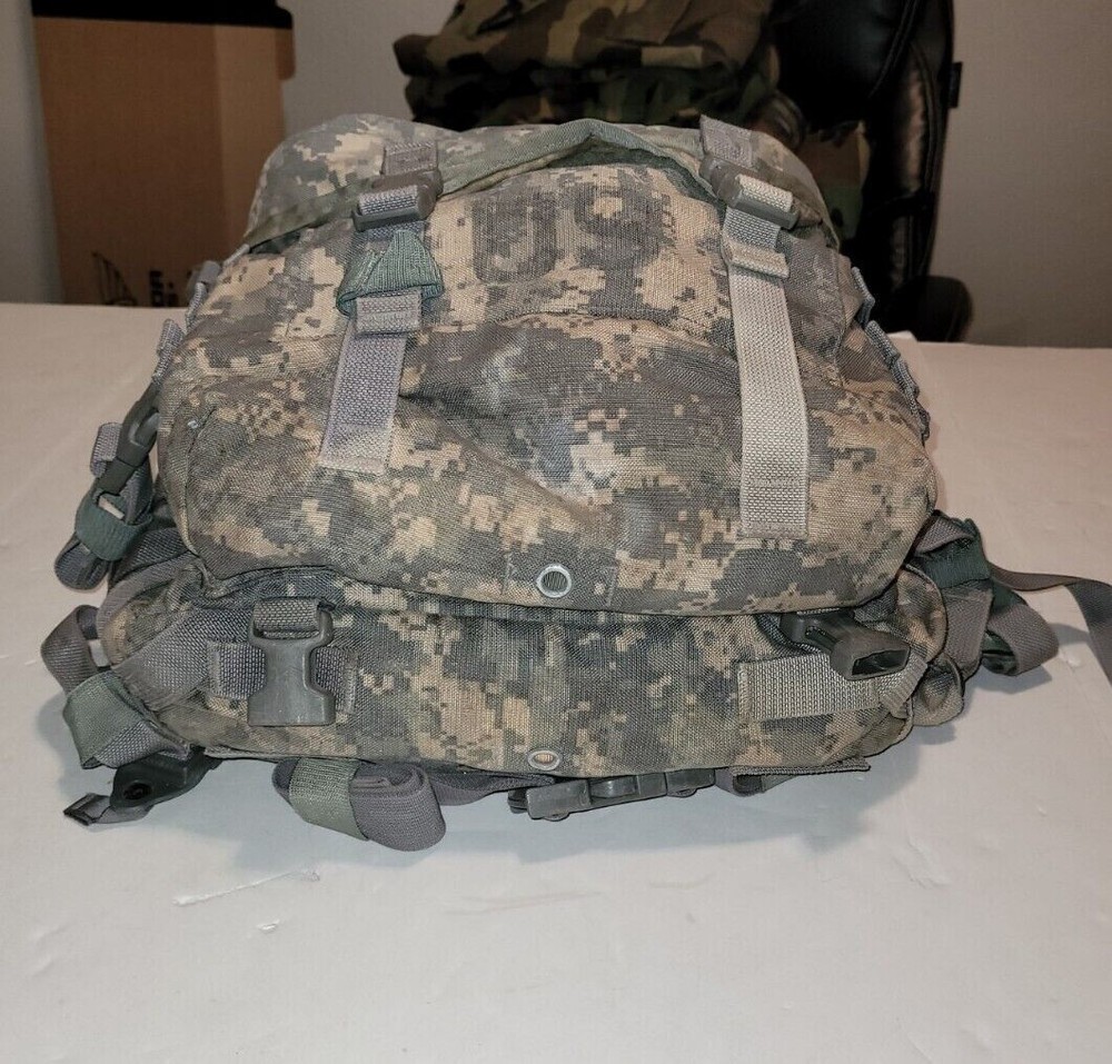 Army Assault Pack w/ Stiffener ACU UCP MOLLE II - MINT