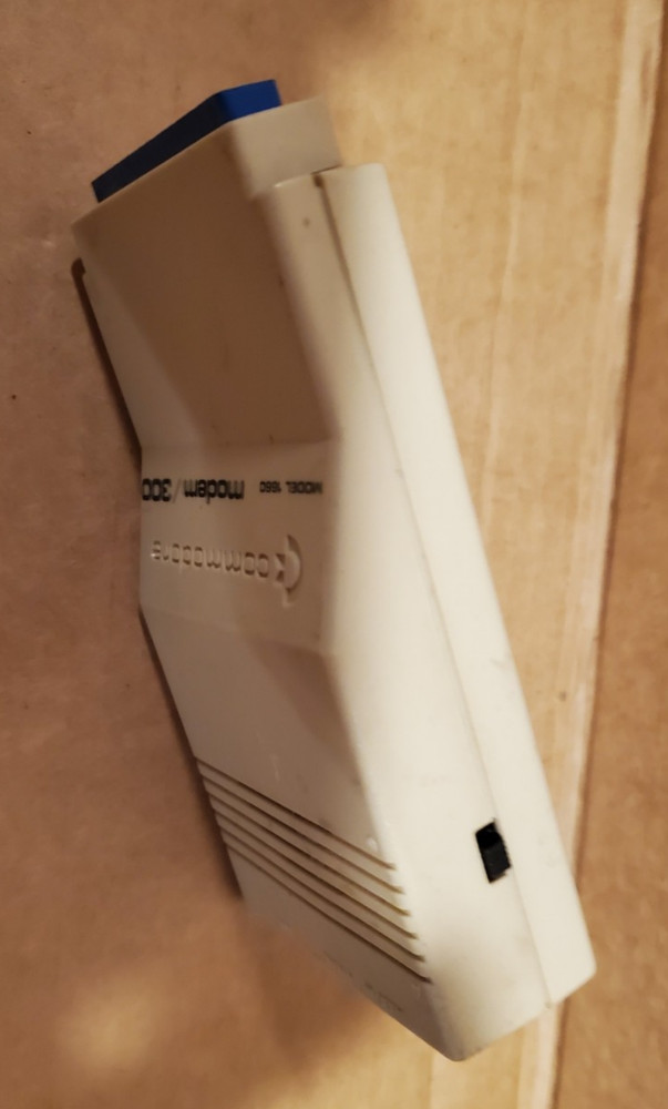 Commodore Modem 300