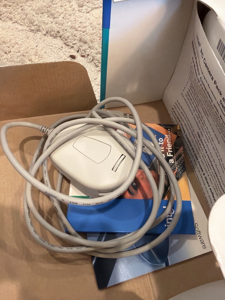 Intel PC Camera USB Video Phone Kit with Software – Complete in Box