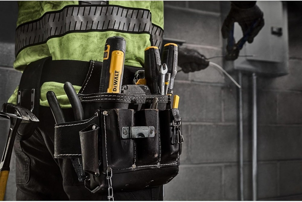 DEWALT Cordless Screwdriver with FLEXDRIVE Control and Screwdriving Bits
