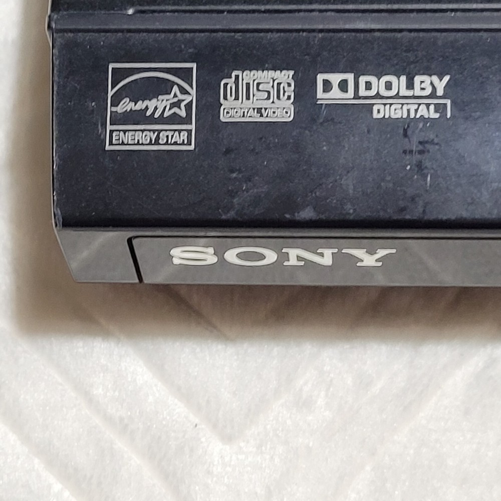 Sony DVP-SR210P Progressive Scan CD/DVD Player With Remote Tested Working