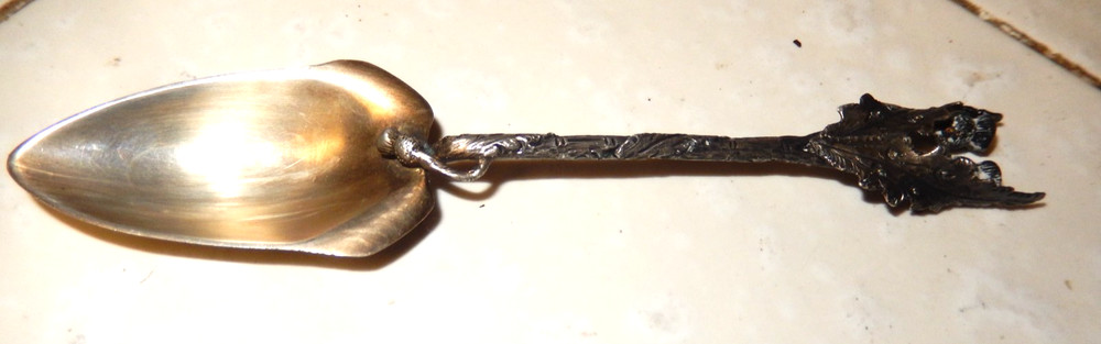 Souvenir grapefruit Spoon Silver Antique Thistle 18.1 g
