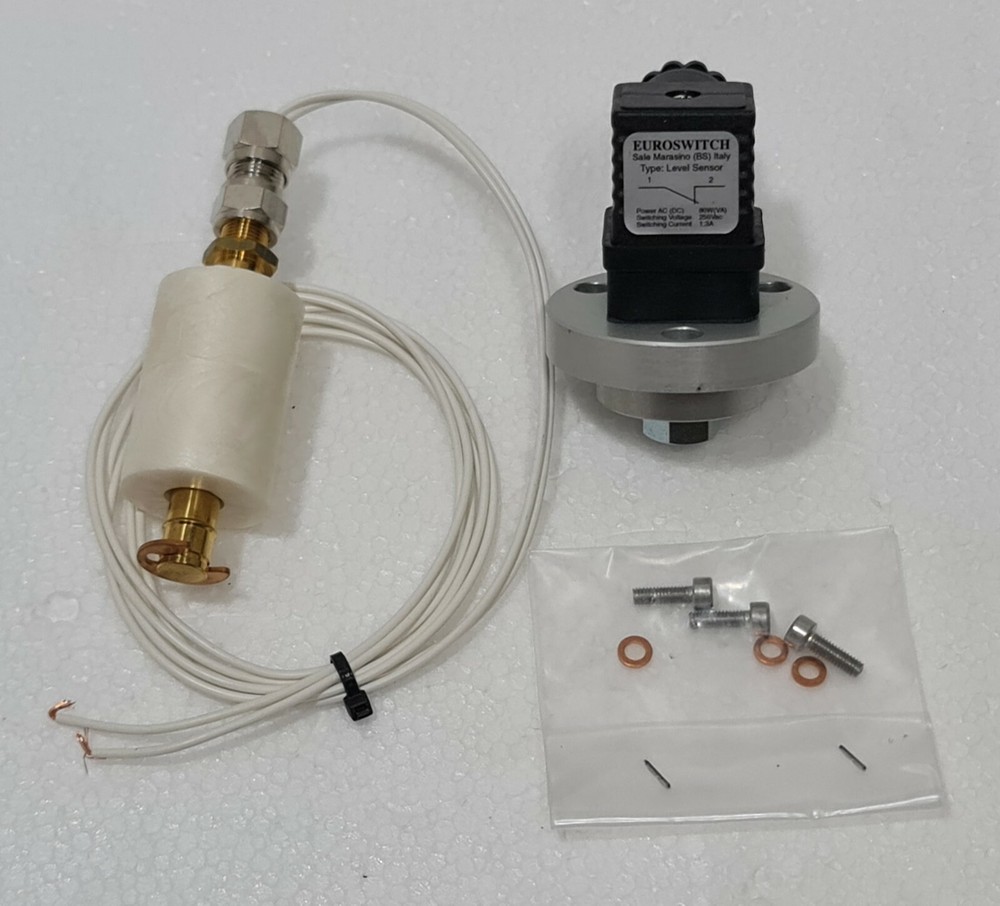 EUROSWITCH PK30 ELECTROMAGNETIC LEVEL SENSOR PK30082-100 / 0