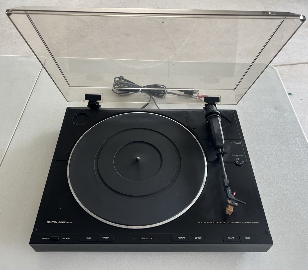 Denon Turntable Quartz  DP-23F Micro Processor Fully Automatic Turntable System