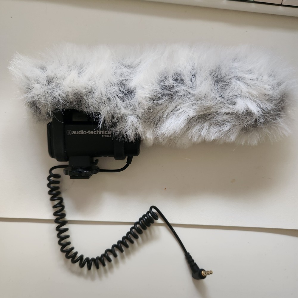 Audio-Technica AT8024 Stereo/Mono Camera-Mount Microphone