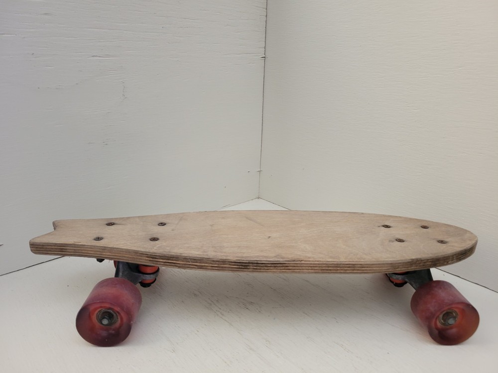 Vintage Oak Skateboard Trucks Wheels Fish Shape