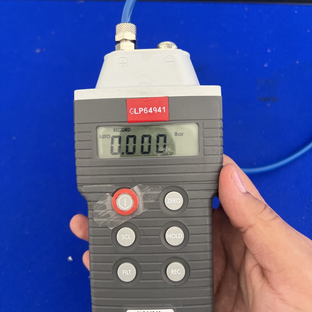 COMARK C9557 PRESSURE METER Works