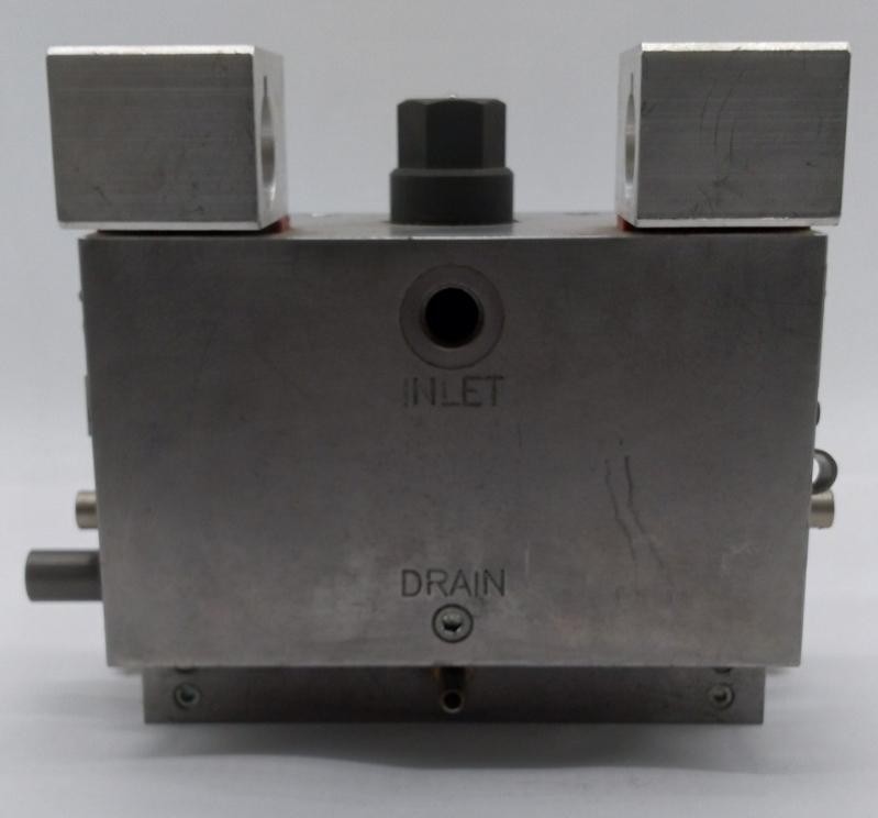 Nordson 757640B Hot Melt Applicator Head