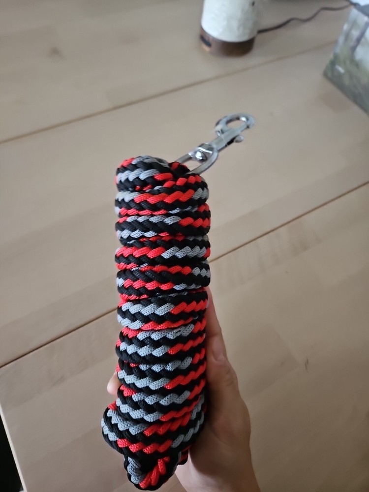 Gray And Red Lead Rope