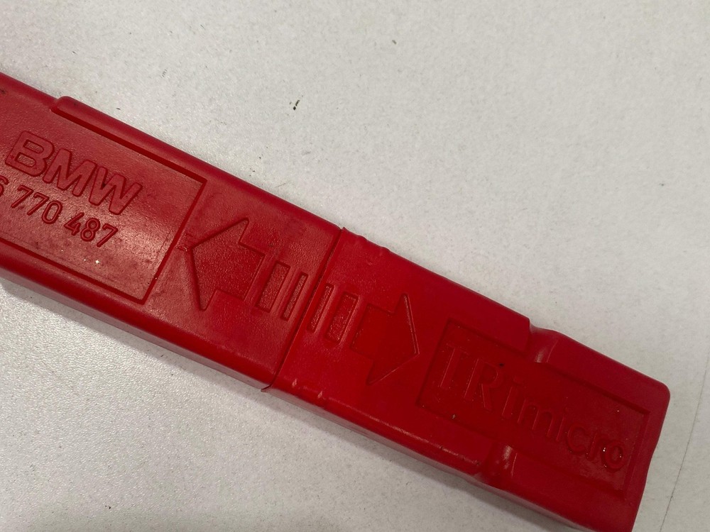 BMW M4 warning triangle breakdown F82 2017